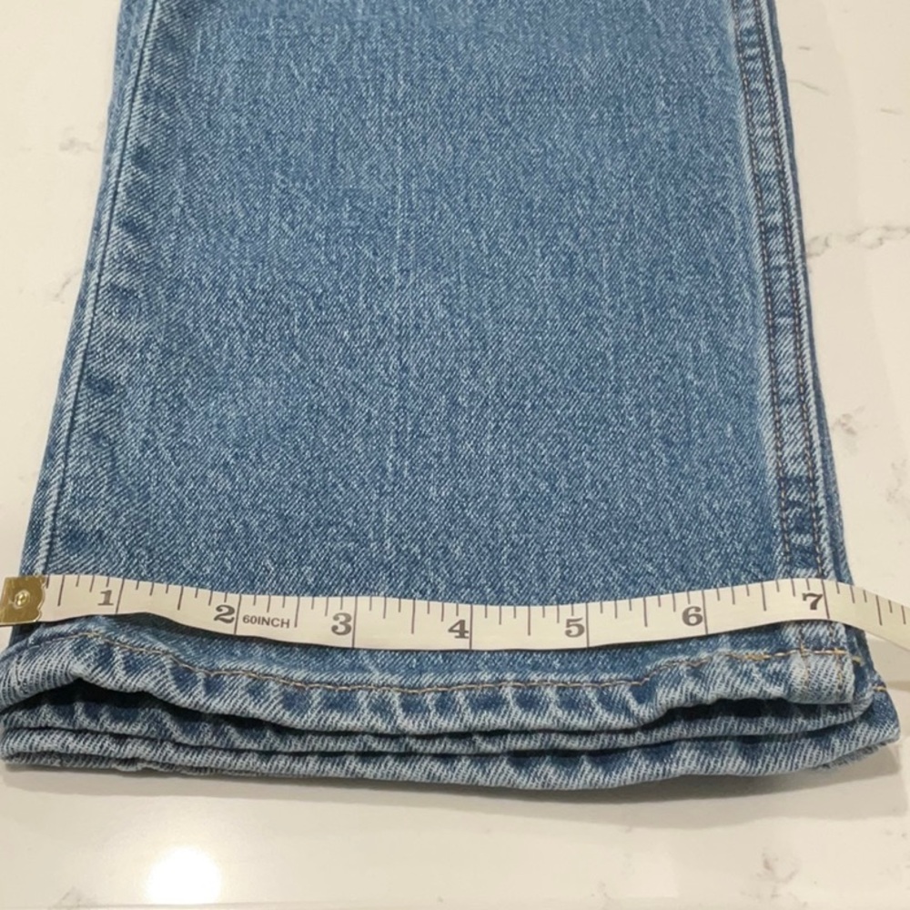 GAP 90s straight high rise. Slim through the hip & thigh. Straight leg size 28/6 - Picture 12 of 13